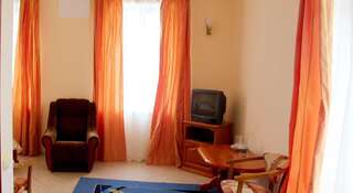 Гостиница Гостевой Дом Караголь Коктебель Стандартный двухместный номер с 1 кроватью-4